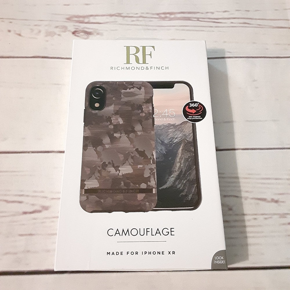 iPhone XR Case Richmond & Finch